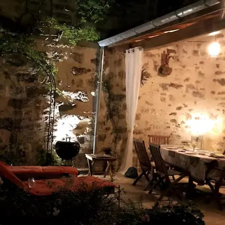 Le Patio De St Antonin Saint-Antonin-Noble-Val