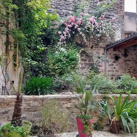 Le Patio De St Antonin Hébergement de vacances